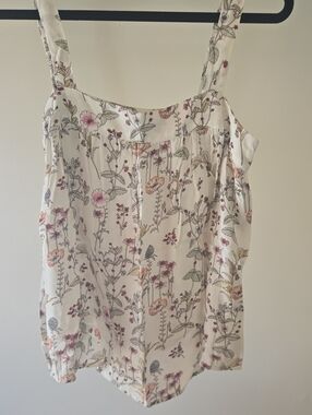 Floral Print White Sleeveless Women's Top